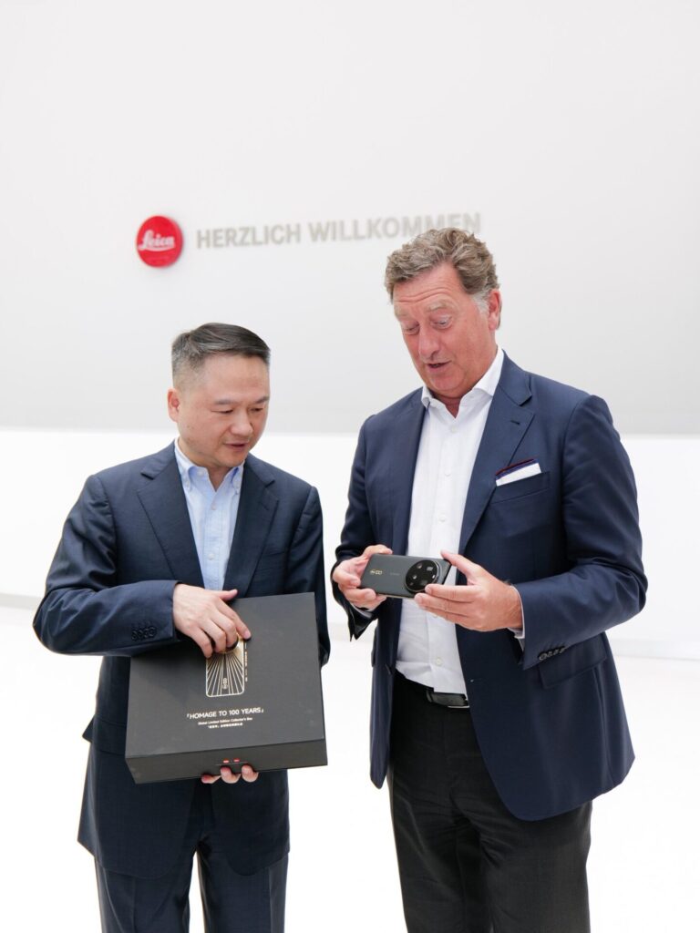 Xiaomi выпустила эксклюзивную версию флагмана 15 Ultra к 100-летию Leica с уникальным дизайном и ограниченным тиражом